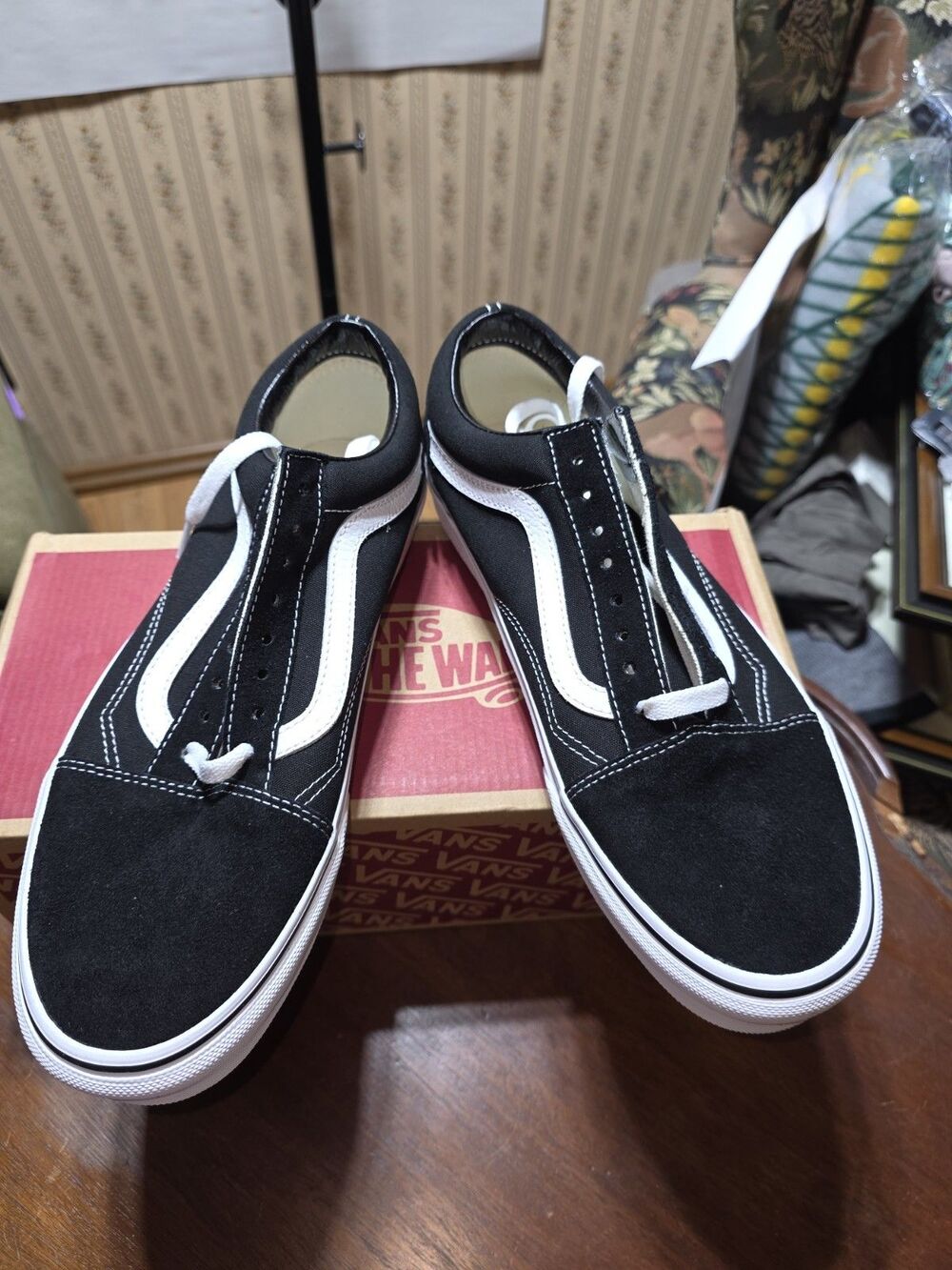 Vans Old Skool Black White VN000D3HY28 Mens 9.5 Womens 11 Classic Skate Shoes